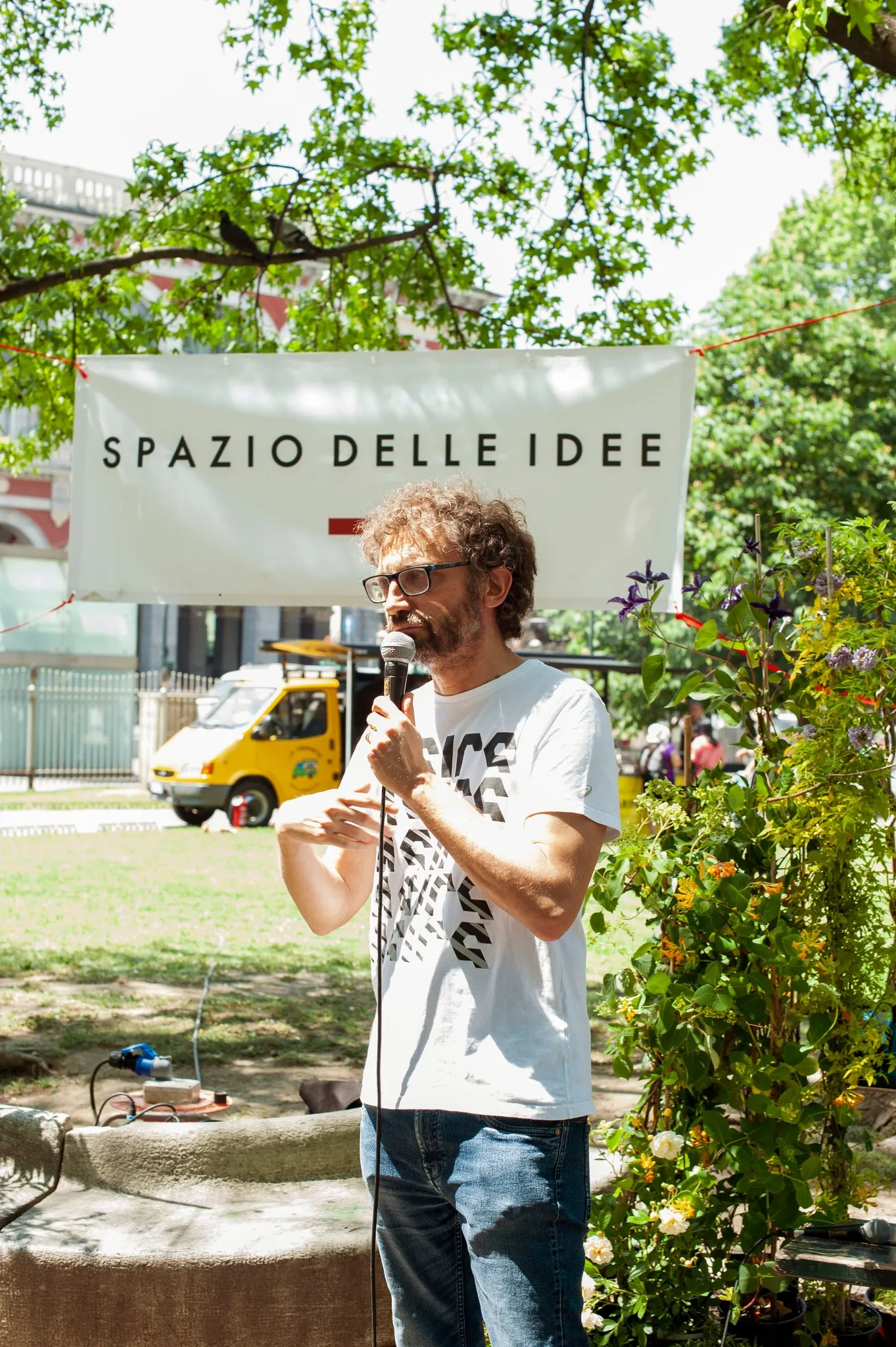 (6) Spazio delle idee