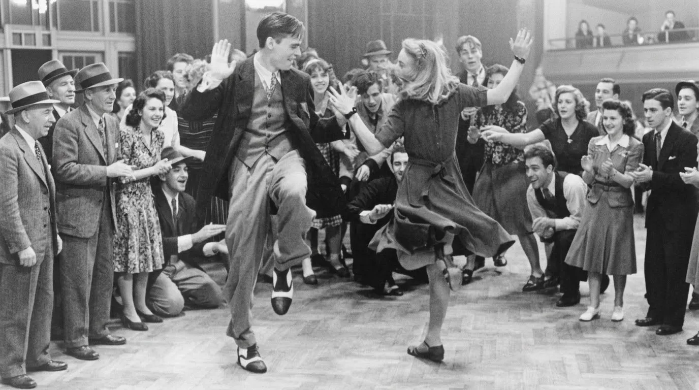 (81) 04:09:2026 - Swing Kids 16-9